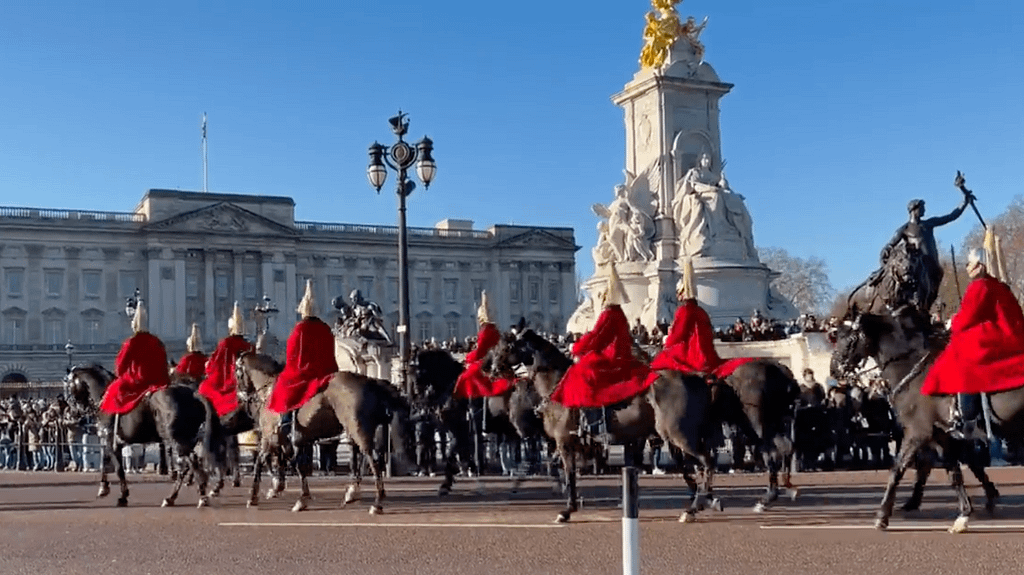 3 days in London Buckingham Palace and Changing of the Guards