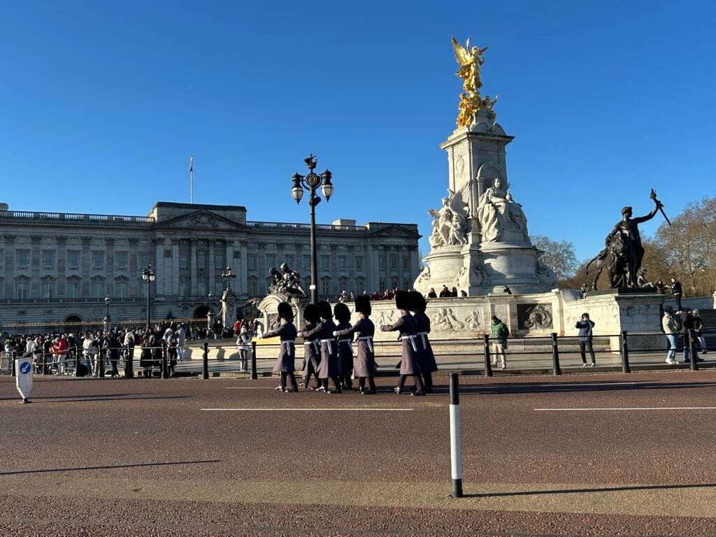 Buckingham Palace in the neighbour of Victoria Charing Cross