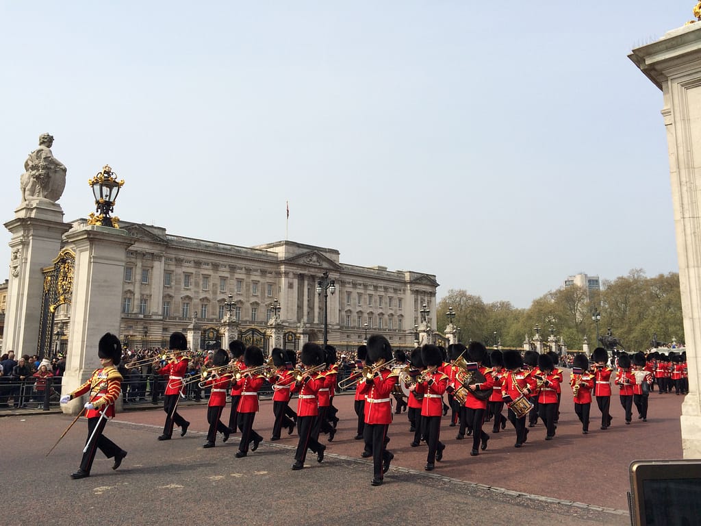 3 days in London Buckingham Palace during Changing of the Guards