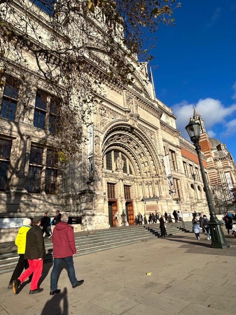 London Museums Victoria and Albert Museum